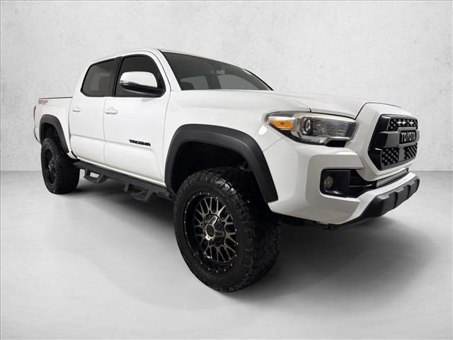 Used 2019 Toyota Tacoma TRD Off-Road AWD/4WD image 1