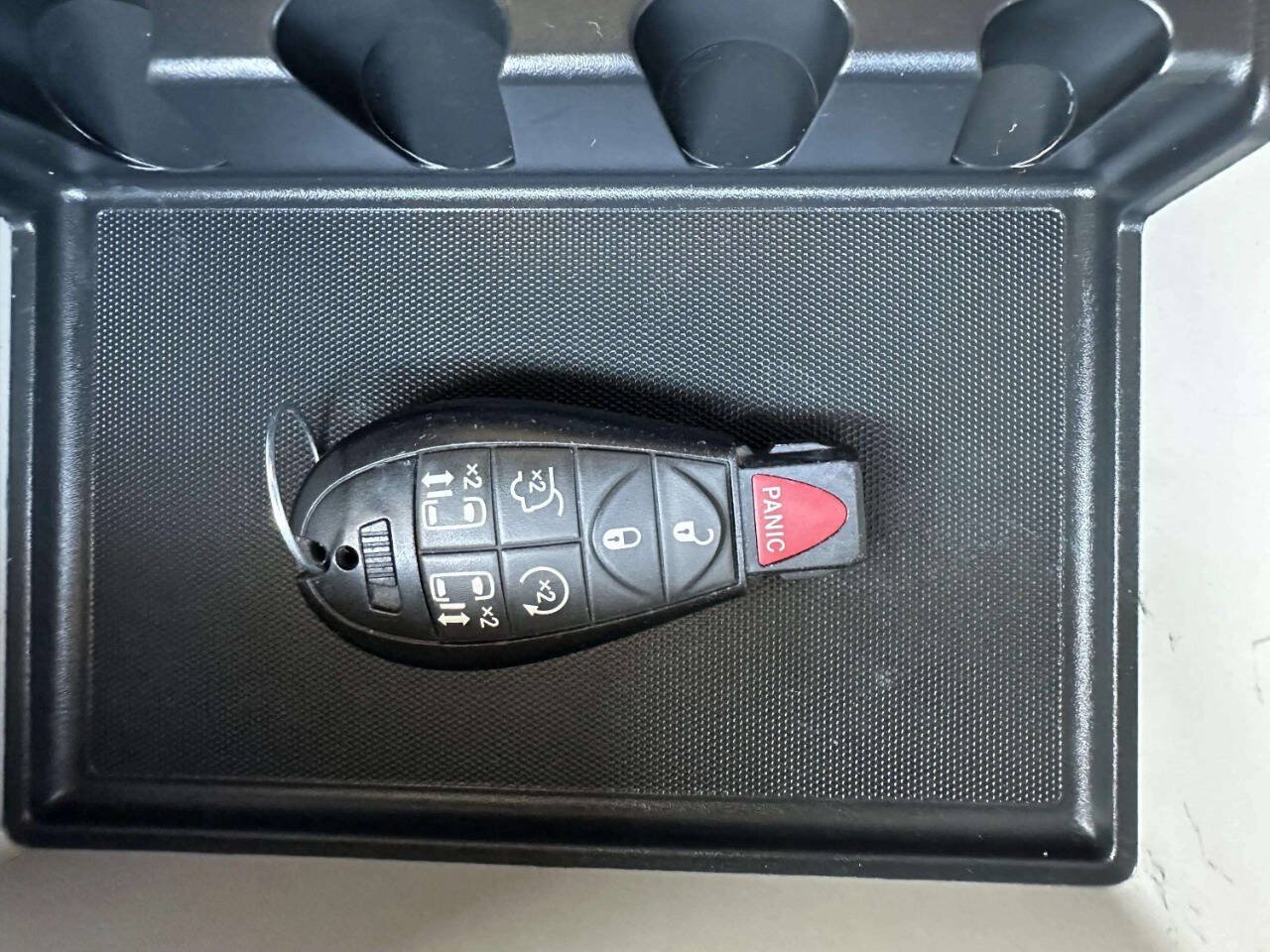 Used 2015 Dodge Grand Caravan SXT FWD image 32