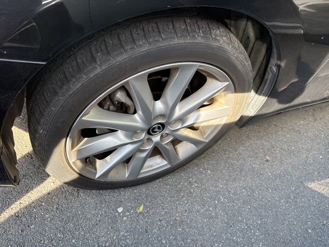 Used 2017 MAZDA MAZDA3 Touring image 3