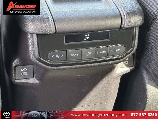 Certified 2025 Toyota Grand Highlander AWD image 17