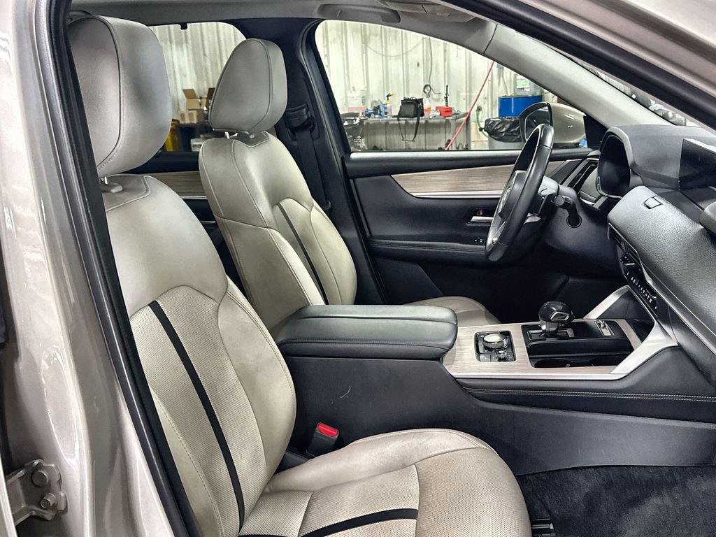 Used 2024 MAZDA CX-90 3.3 Turbo w/ Premium Package AWD/4WD image 33