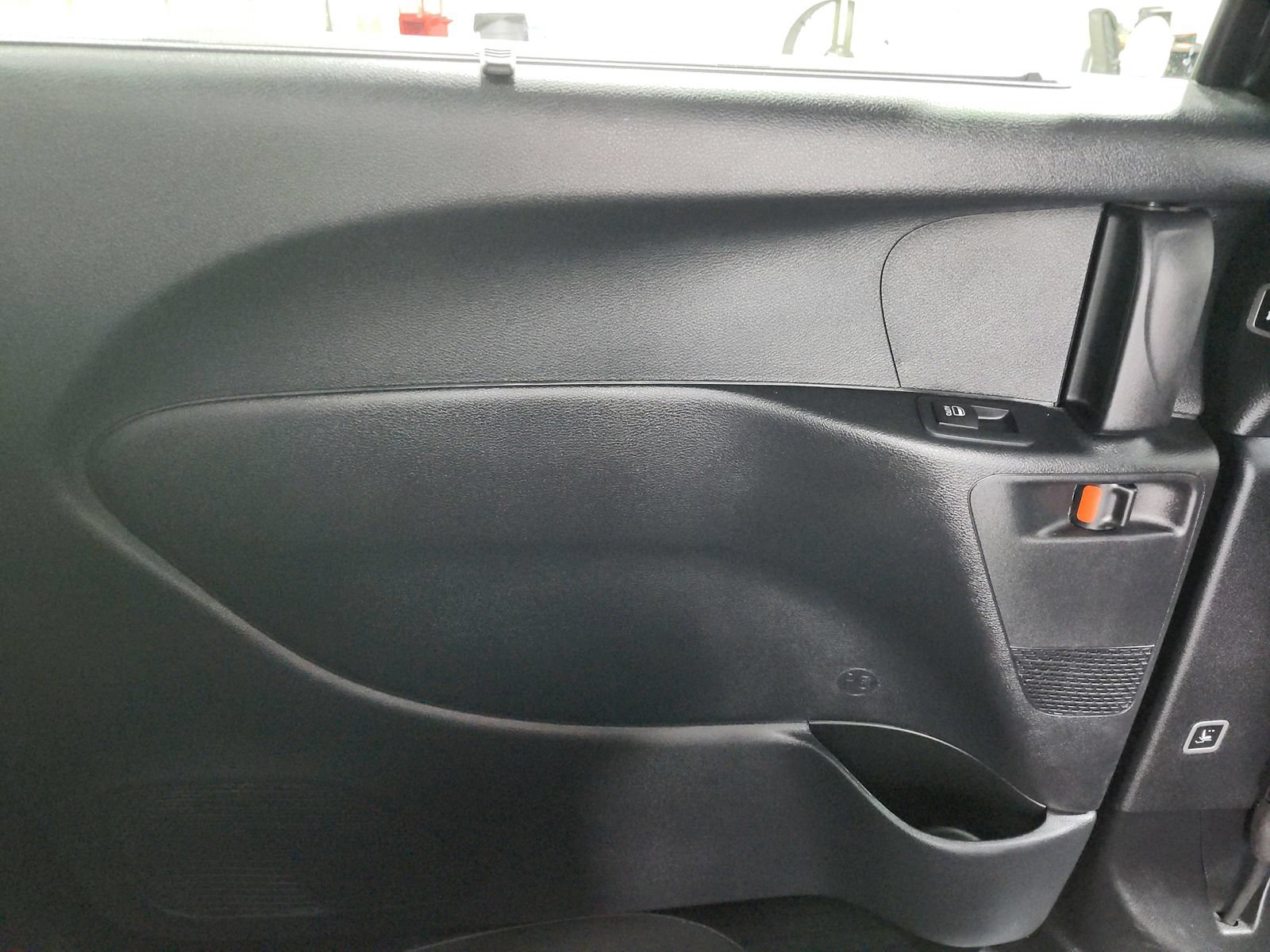 Used 2025 Chrysler Pacifica Select FWD image 42