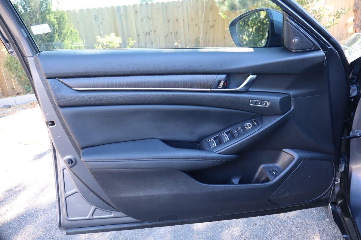 Used 2018 Honda Accord EX-L image 23