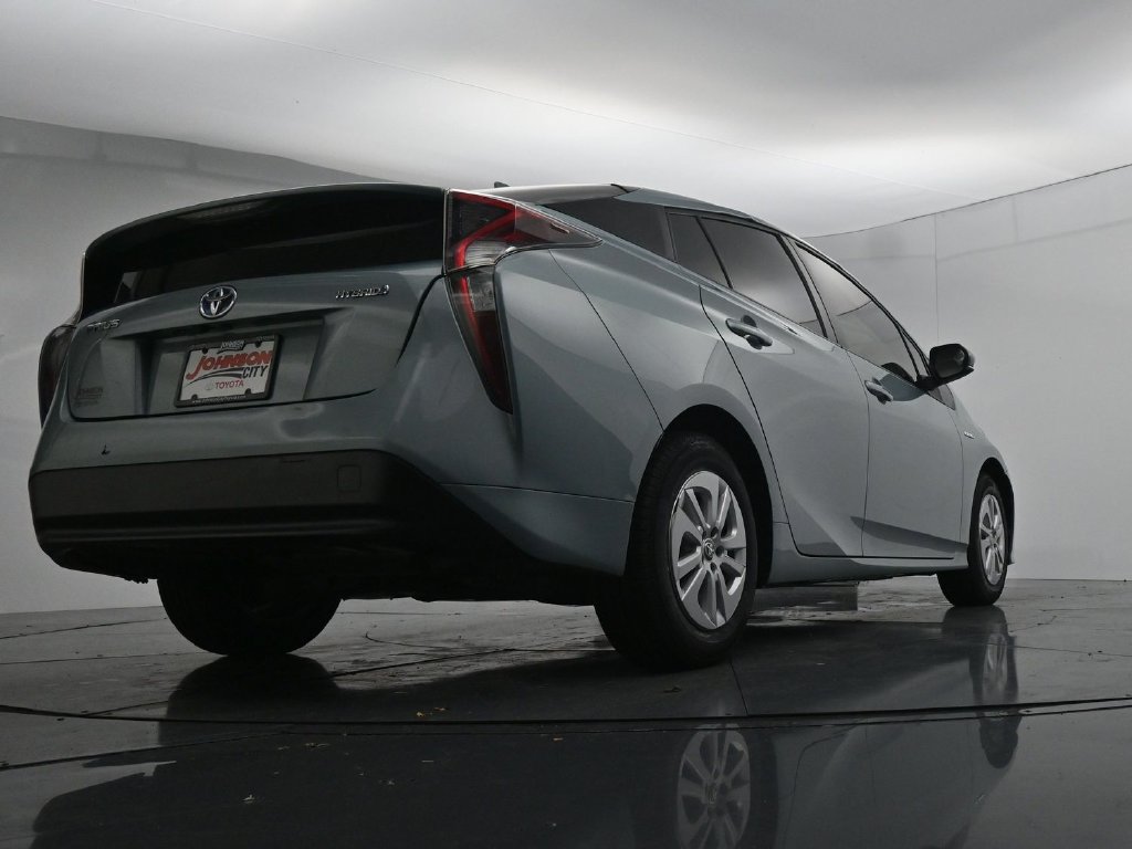Used 2017 Toyota Prius Two FWD image 38