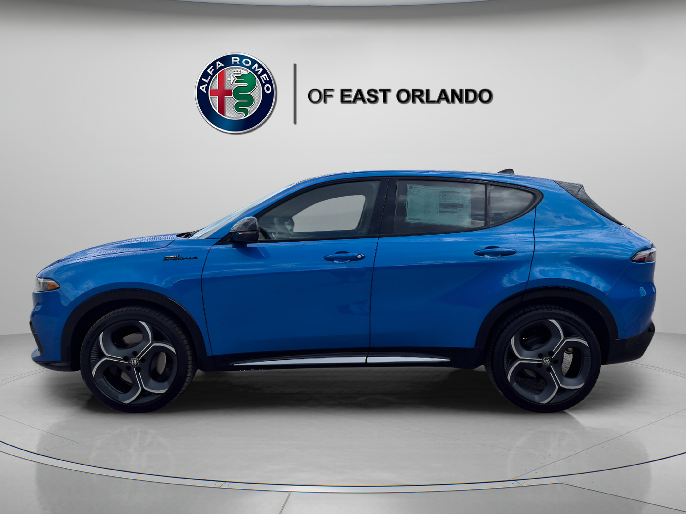 New 2026 Alfa Romeo Tonale w/ Active Assist Package AWD/4WD image 3