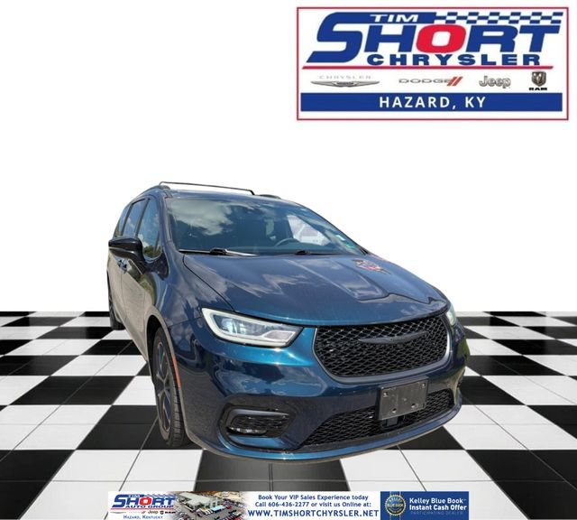 Used 2025 Chrysler Pacifica Limited FWD image 1