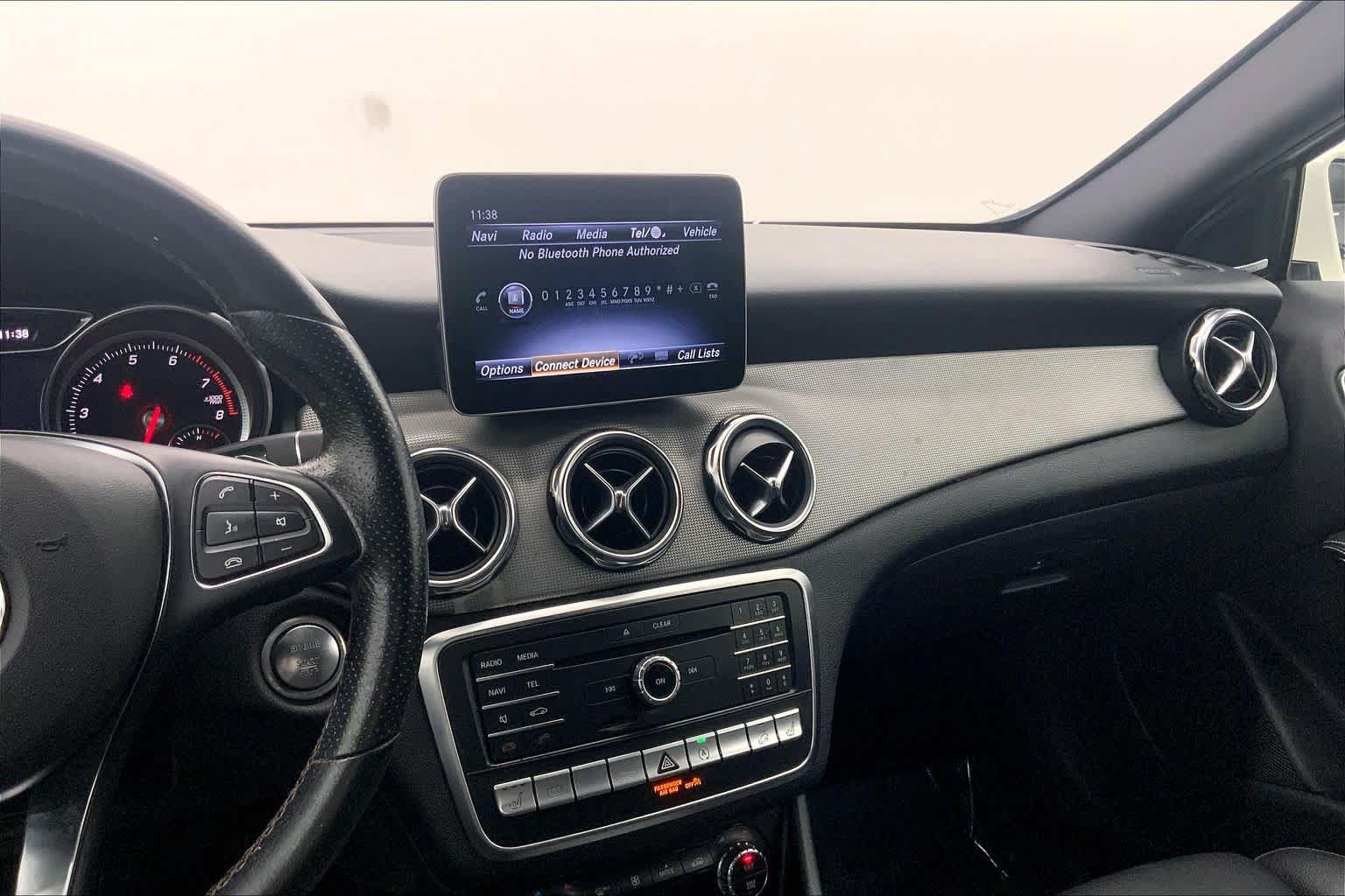 Used 2019 Mercedes-Benz GLA 250 4MATIC image 25