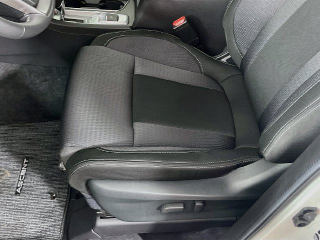 Used 2025 Subaru Ascent Premium AWD/4WD image 19