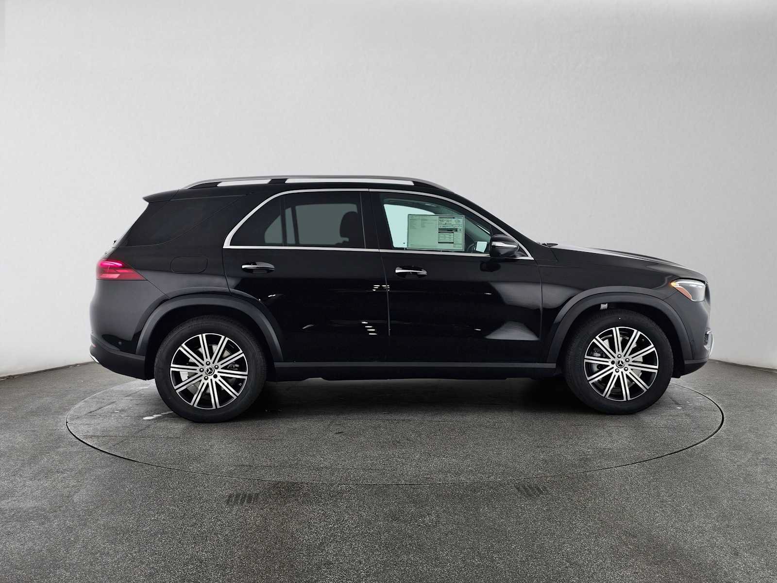 New 2026 Mercedes-Benz GLE 450e 4MATIC image 2