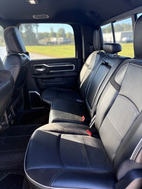 Used 2021 GMC Yukon XL AT4 w/ AT4 Premium Package image 14