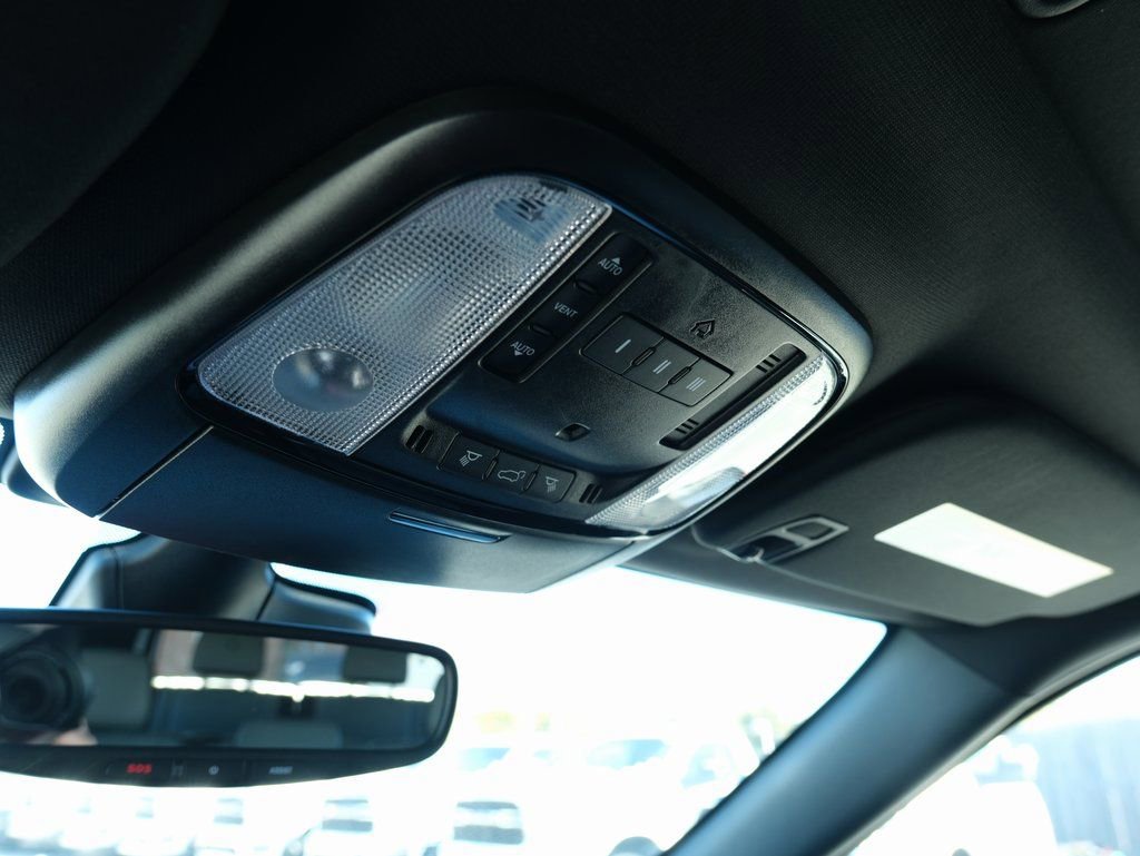 Used 2024 Dodge Durango GT image 18