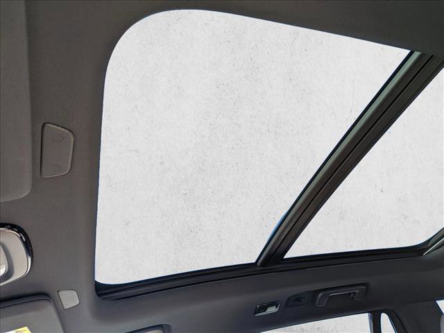 New 2026 Volvo XC90 T8 Plus w/ Protection Package Premier image 5