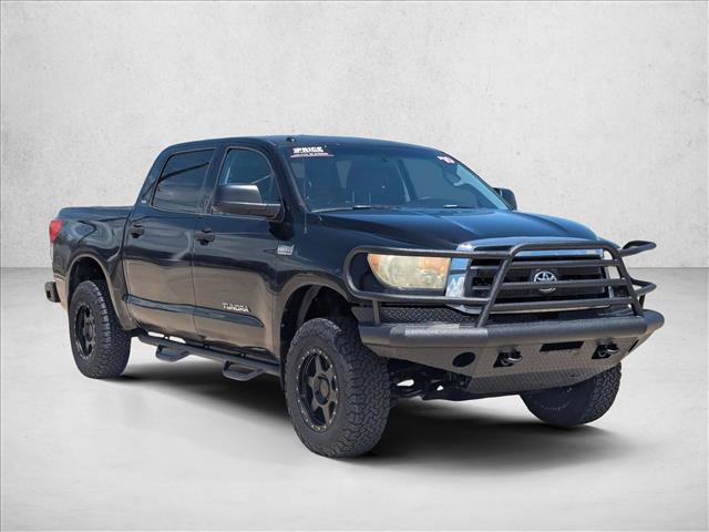 Used 2010 Toyota Tundra 4x4 CrewMax image 3