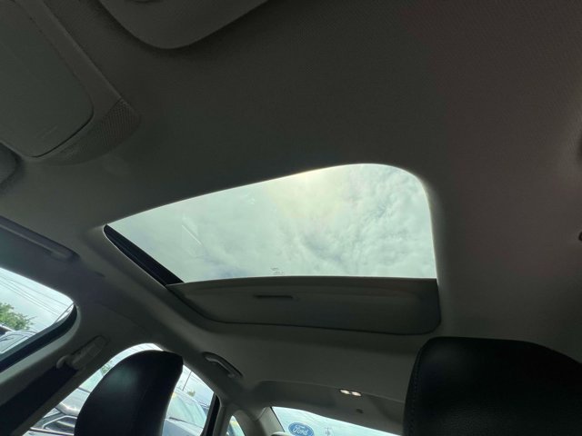 Used 2019 Ford Fusion Energi Titanium FWD image 39