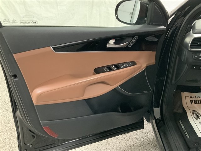 Used 2019 Kia Sorento SX AWD/4WD image 15