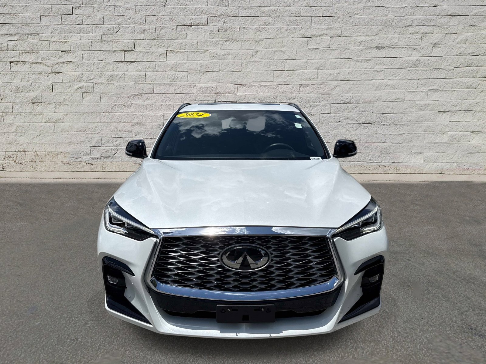 Used 2024 INFINITI QX55 Essential AWD/4WD image 2