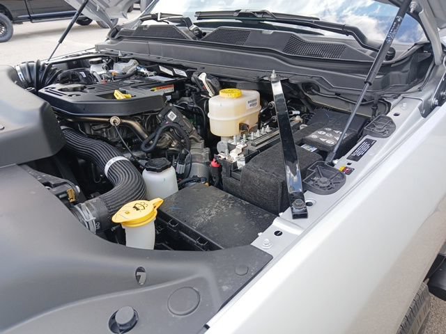 New 2026 RAM 2500 Tradesman AWD/4WD image 16