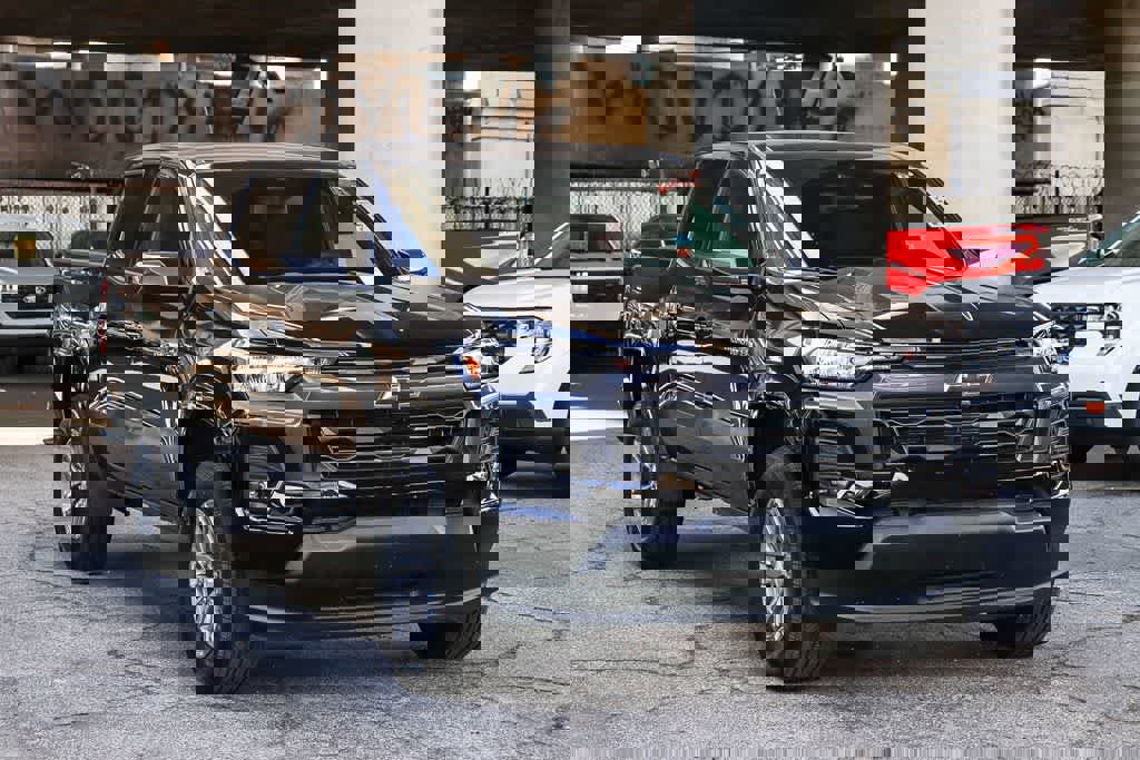 Used 2024 Chevrolet Colorado LT w/ LT Convenience Package image 3