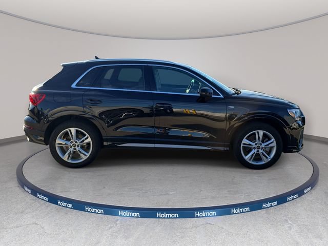 Used 2023 Audi Q3 2.0T Premium Plus w/ Premium Plus Package AWD/4WD image 5