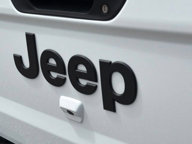 Used 2024 Jeep Gladiator Sport AWD/4WD image 26