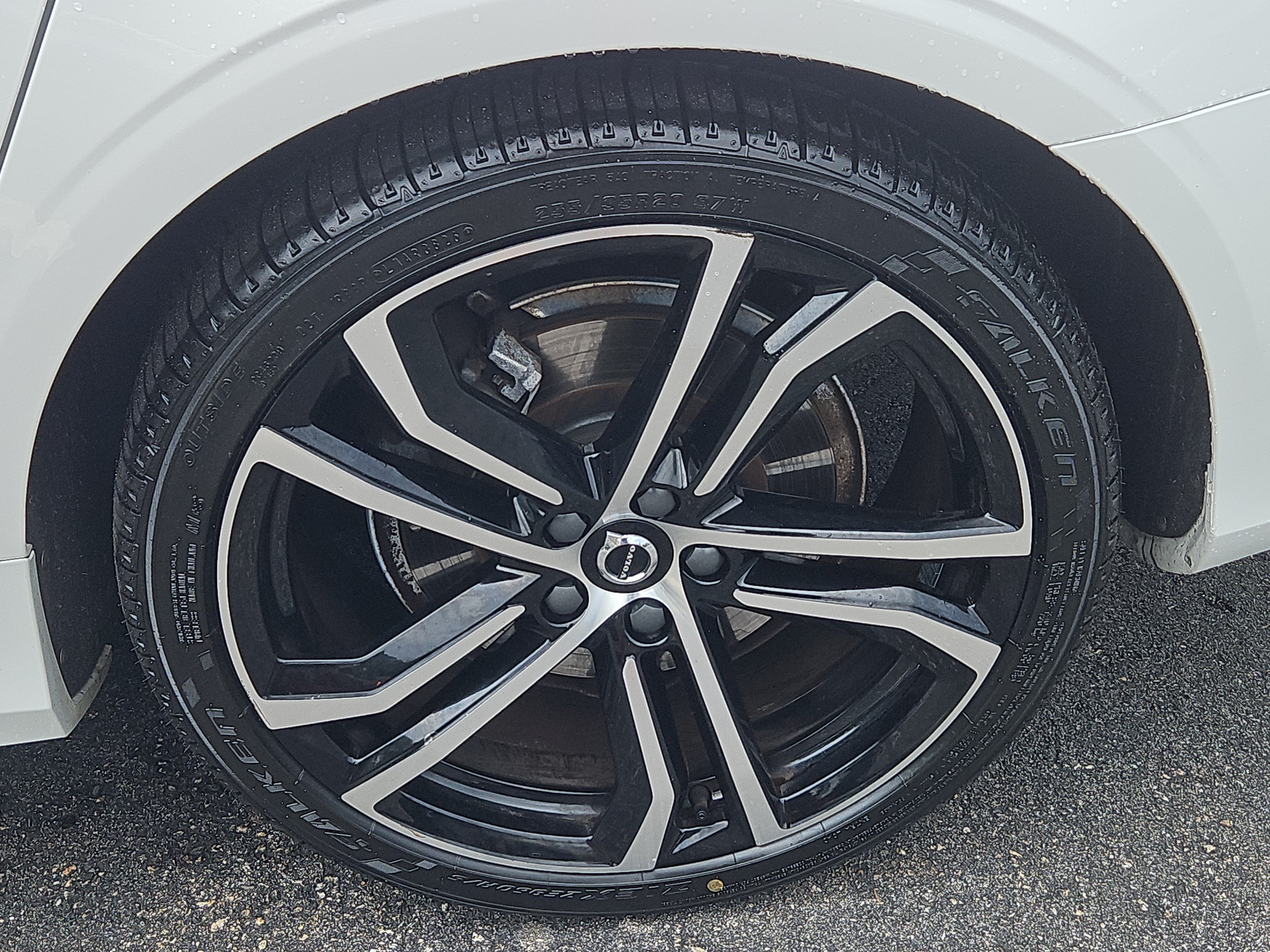 Used 2022 Volvo S90 B6 R-Design w/ Advanced Package AWD/4WD image 29