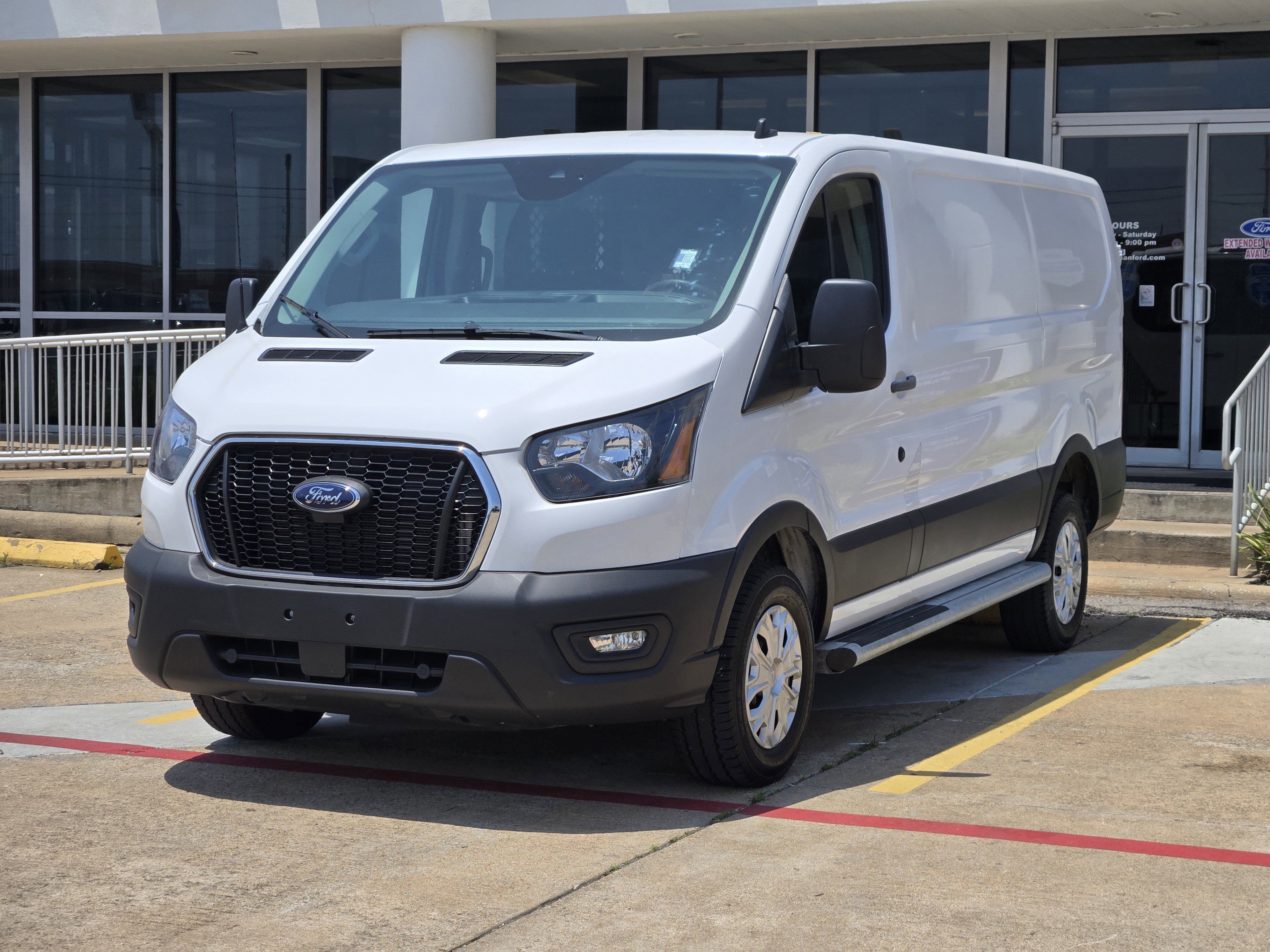 Used 2024 Ford Transit 250 Low Roof w/ Exterior Upgrade Package RWD image 2