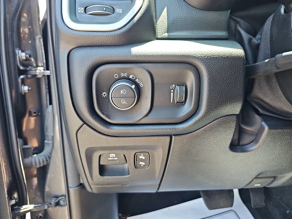 Used 2022 RAM 1500 Lone Star RWD image 32