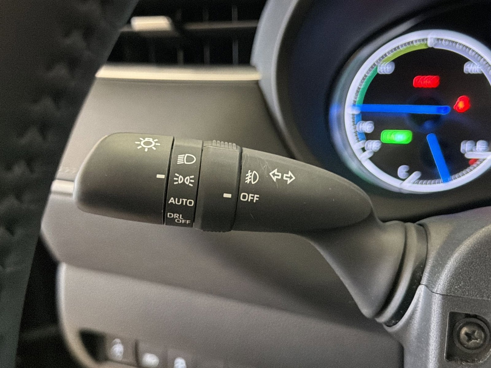 Used 2023 Toyota Venza Nightshade AWD/4WD image 35