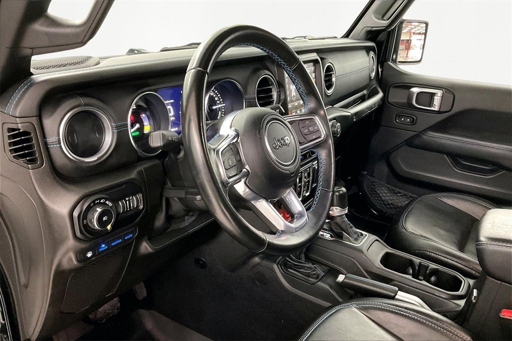 Used 2022 Jeep Wrangler Unlimited Rubicon 4xe image 16
