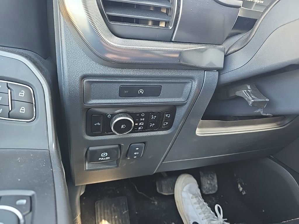 Used 2025 Ford F150 Lariat image 16