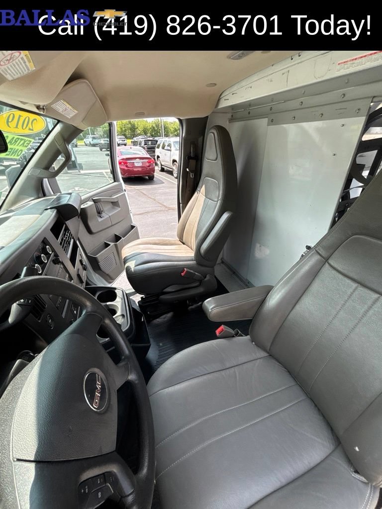Used 2019 GMC Savana 3500 w/ Power Convenience Package RWD image 18