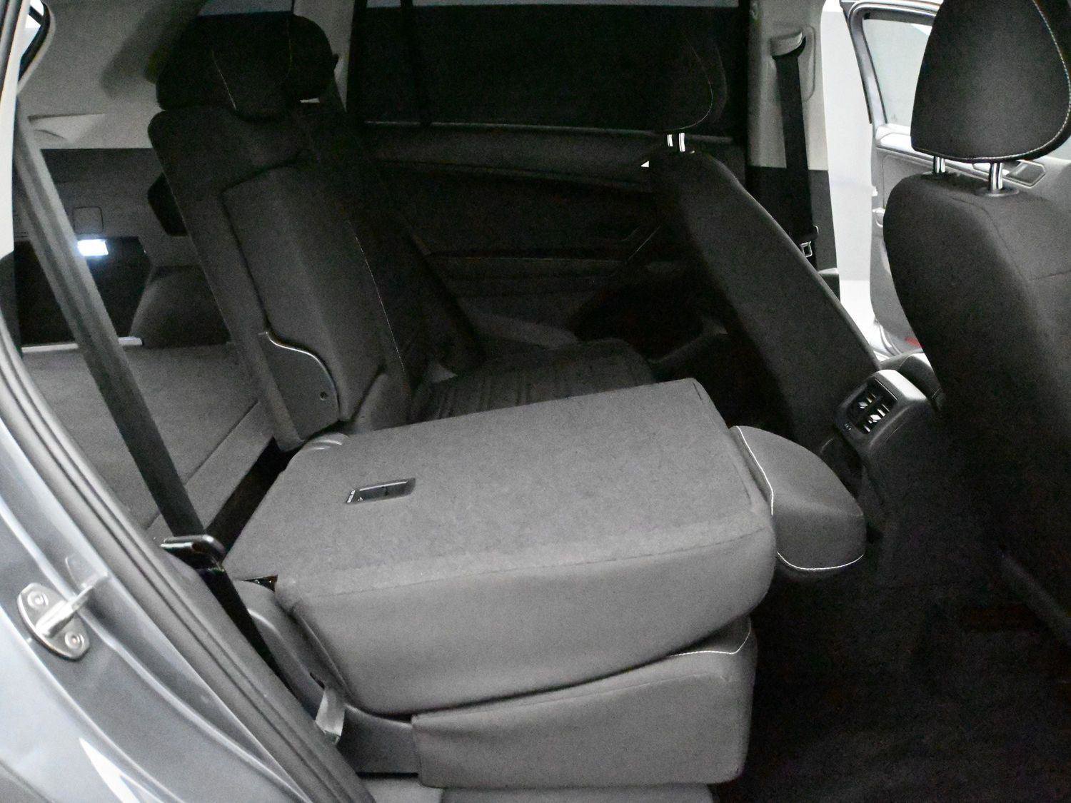 Used 2024 Volkswagen Tiguan S image 18