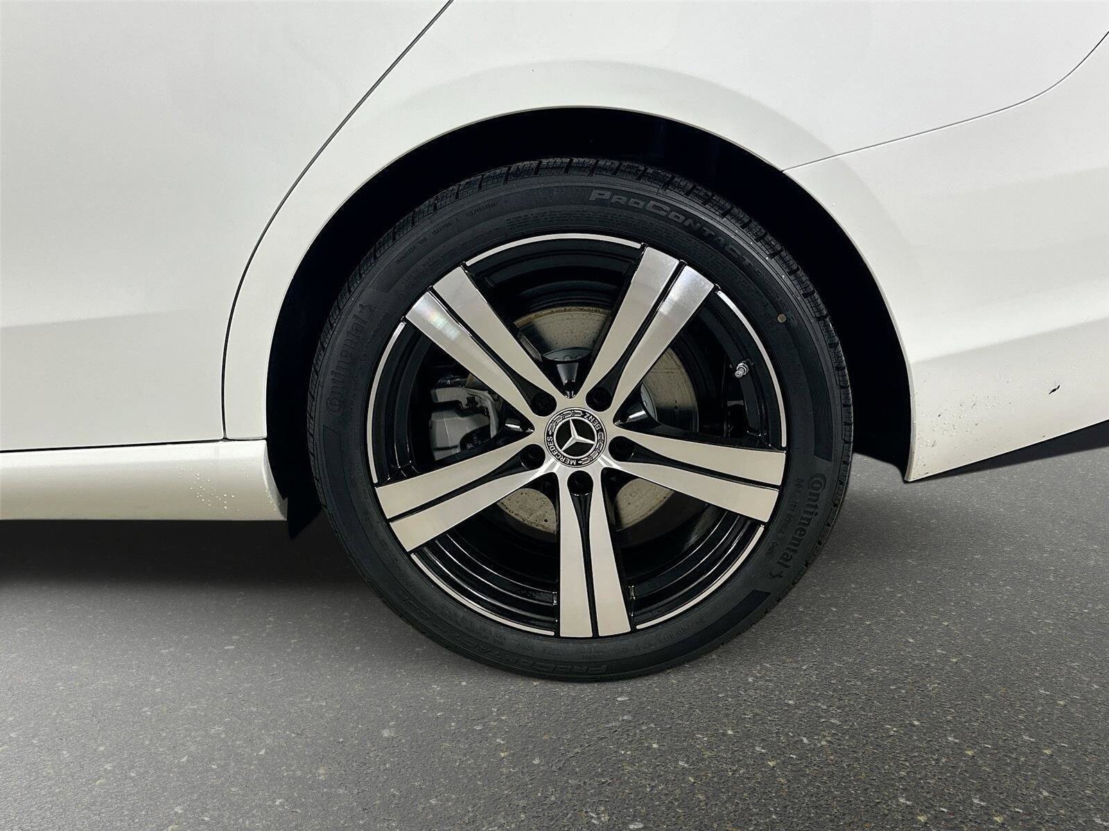 Certified 2026 Mercedes-Benz C 300 4MATIC Sedan image 39