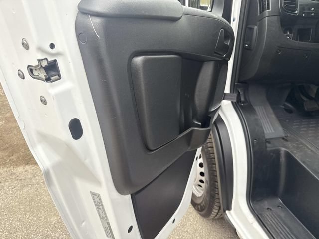 Used 2025 RAM ProMaster 2500 w/ Convenience Group FWD image 16