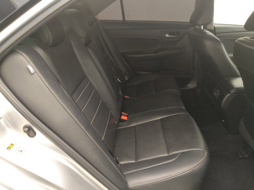 Used 2017 Toyota Camry XLE FWD image 19