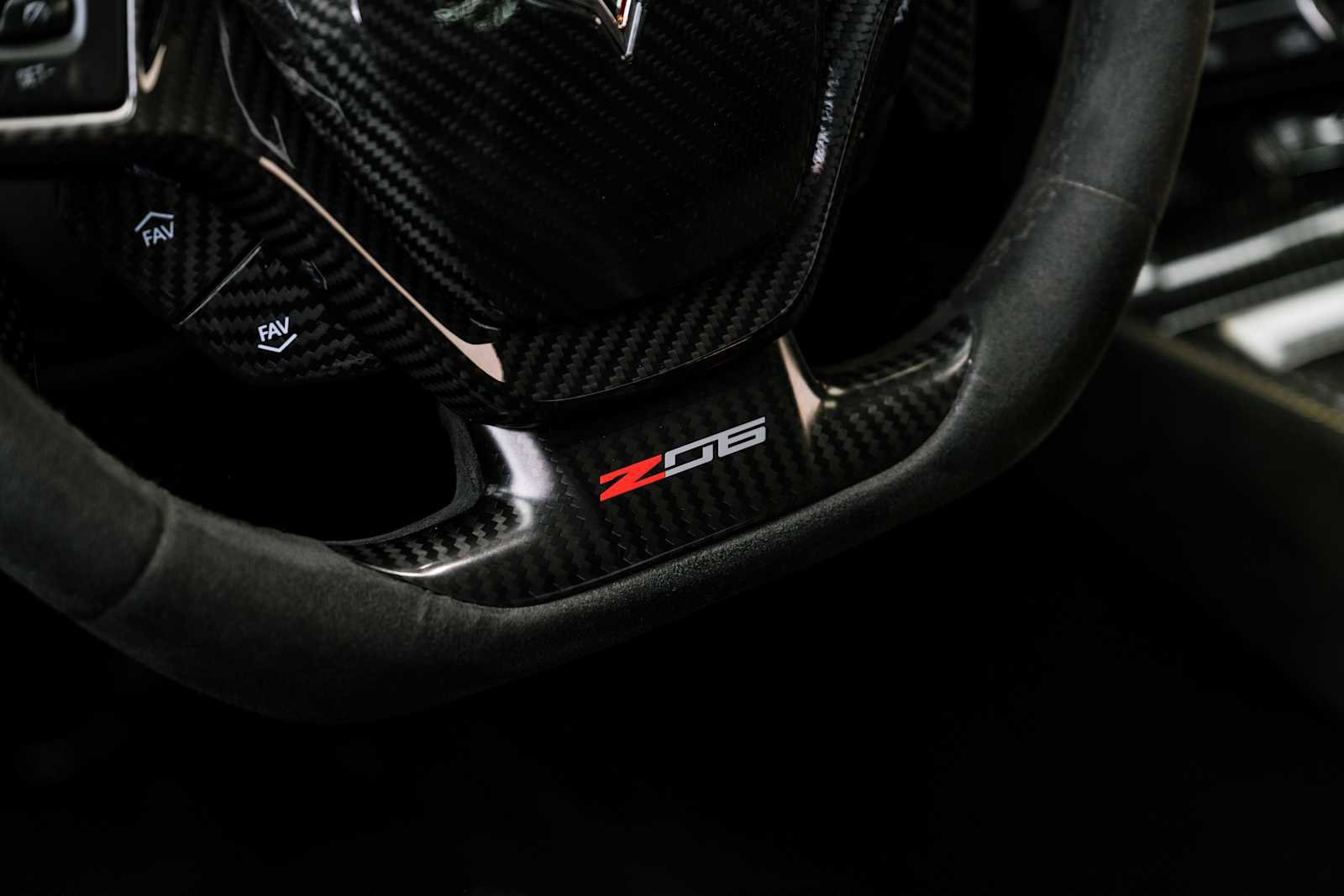 Used 2015 Chevrolet Corvette Z06 w/ 3LZ Preferred Equipment Group image 20