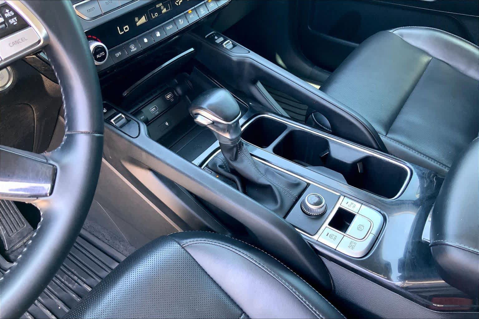 Certified 2022 Kia Telluride S FWD image 16