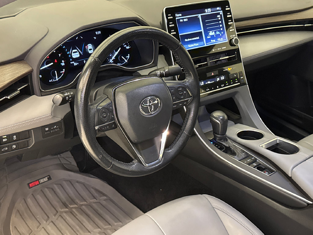 Used 2020 Toyota Avalon XLE FWD image 19
