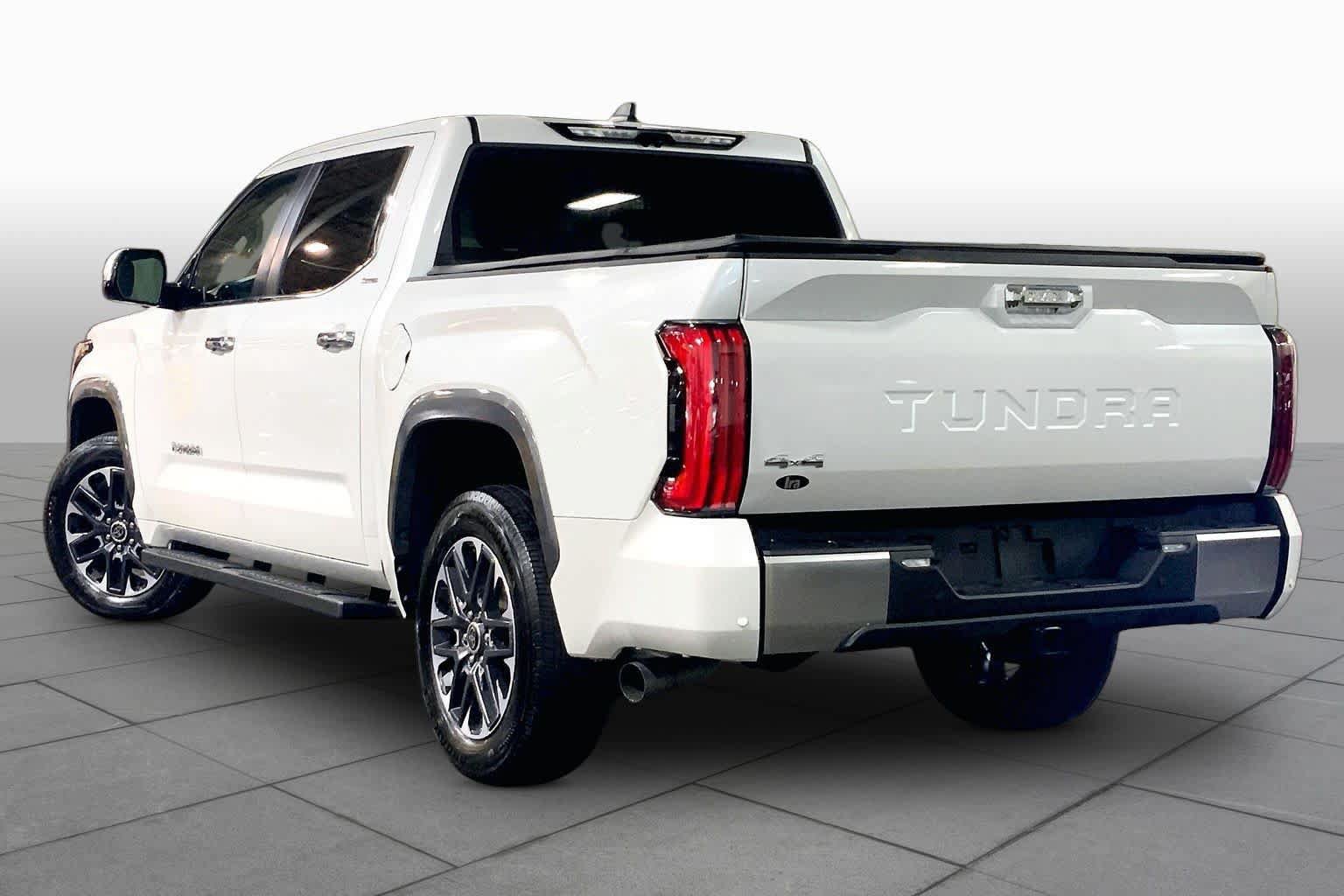 Used 2024 Toyota Tundra Limited AWD/4WD image 12