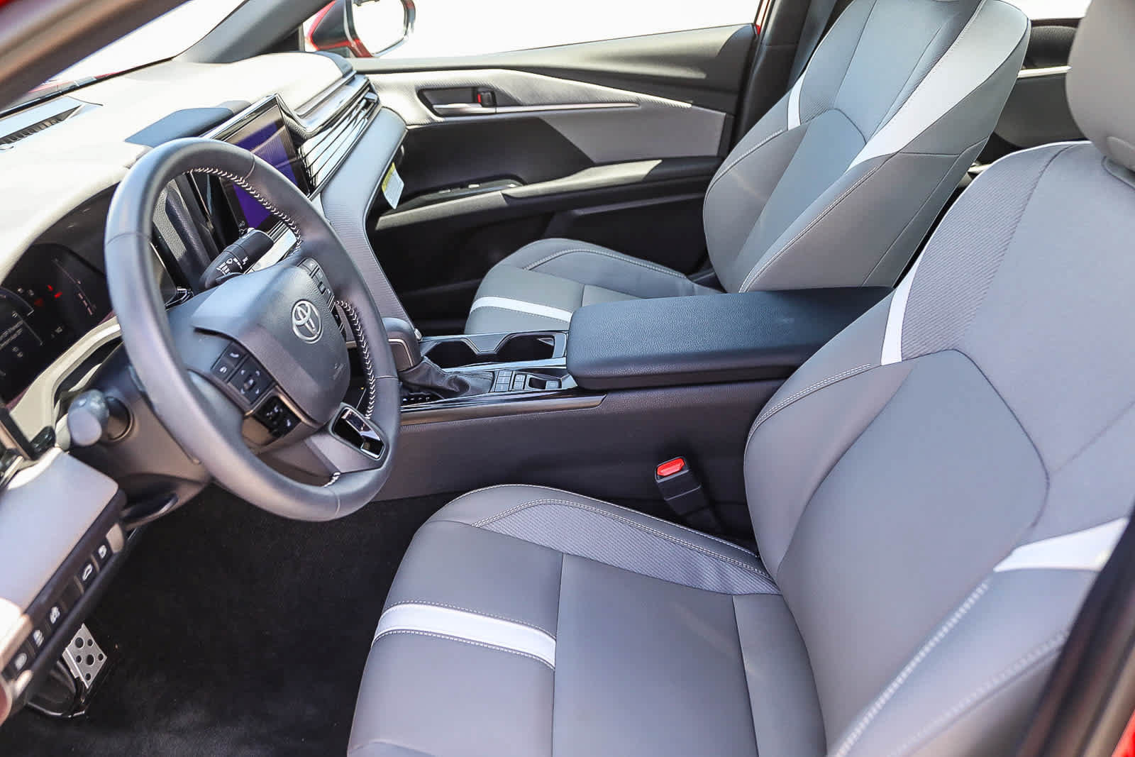 Certified 2026 Toyota Camry SE FWD image 18