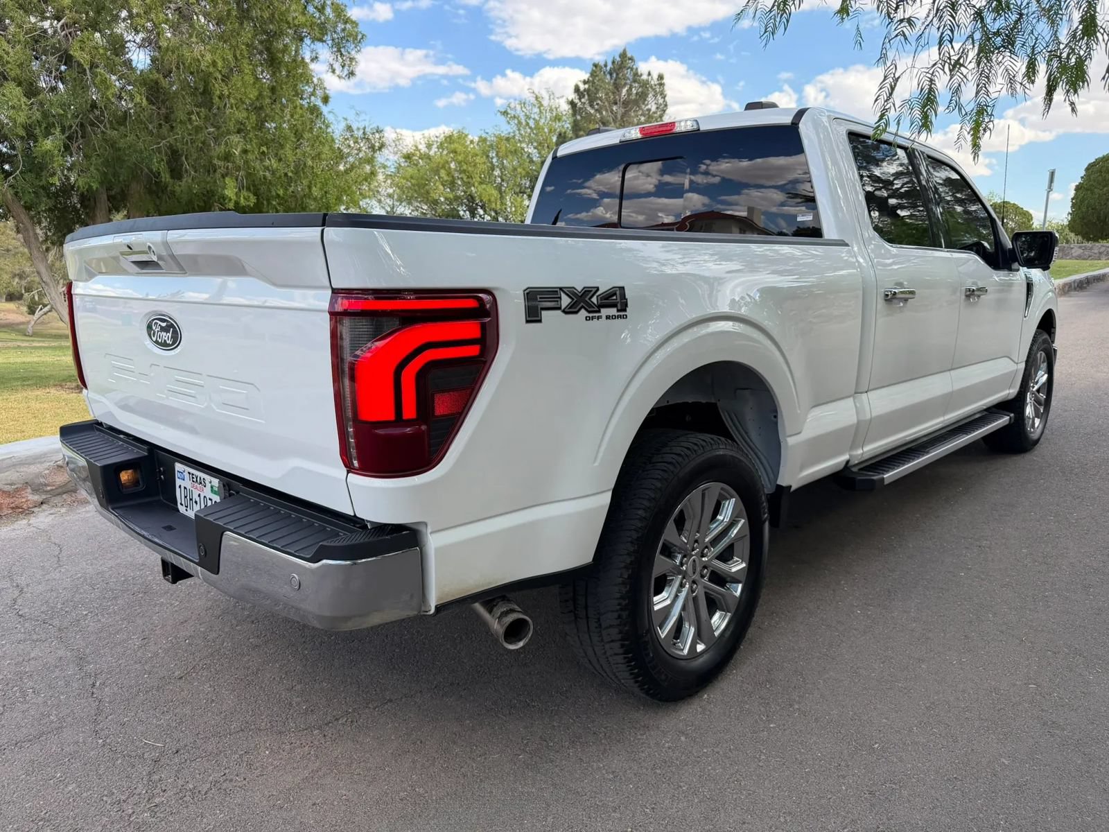 Used 2024 Ford F150 Lariat w/ FX4 Off-Road Package AWD/4WD image 5
