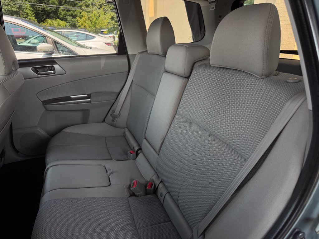 Used 2013 Subaru Forester 2.5X Premium w/ All-Weather Pkg AWD/4WD image 16