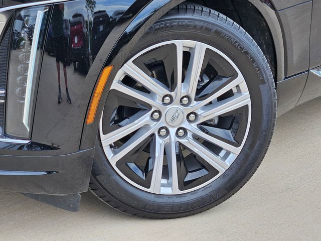 Certified 2024 Cadillac Lyriq Tech w/ LPO, Floor Liner Package RWD image 7