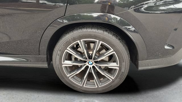 Used 2024 BMW X6 xDrive40i AWD/4WD image 36
