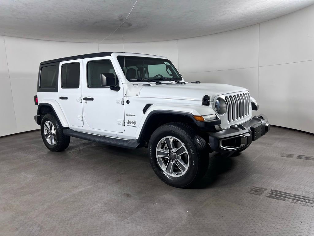 Used 2018 Jeep Wrangler Unlimited Sahara AWD/4WD image 9