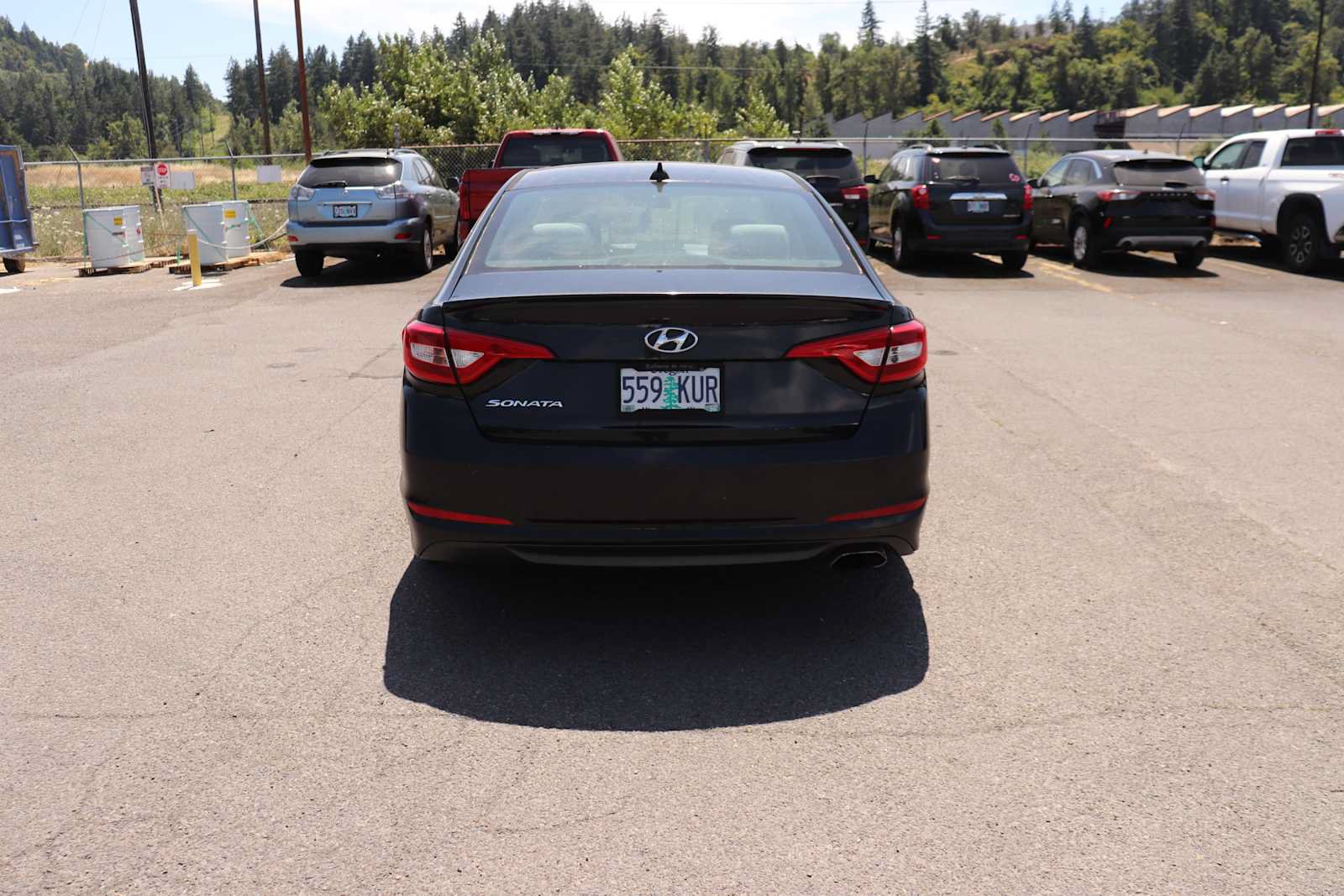 Used 2017 Hyundai Sonata SE FWD image 6
