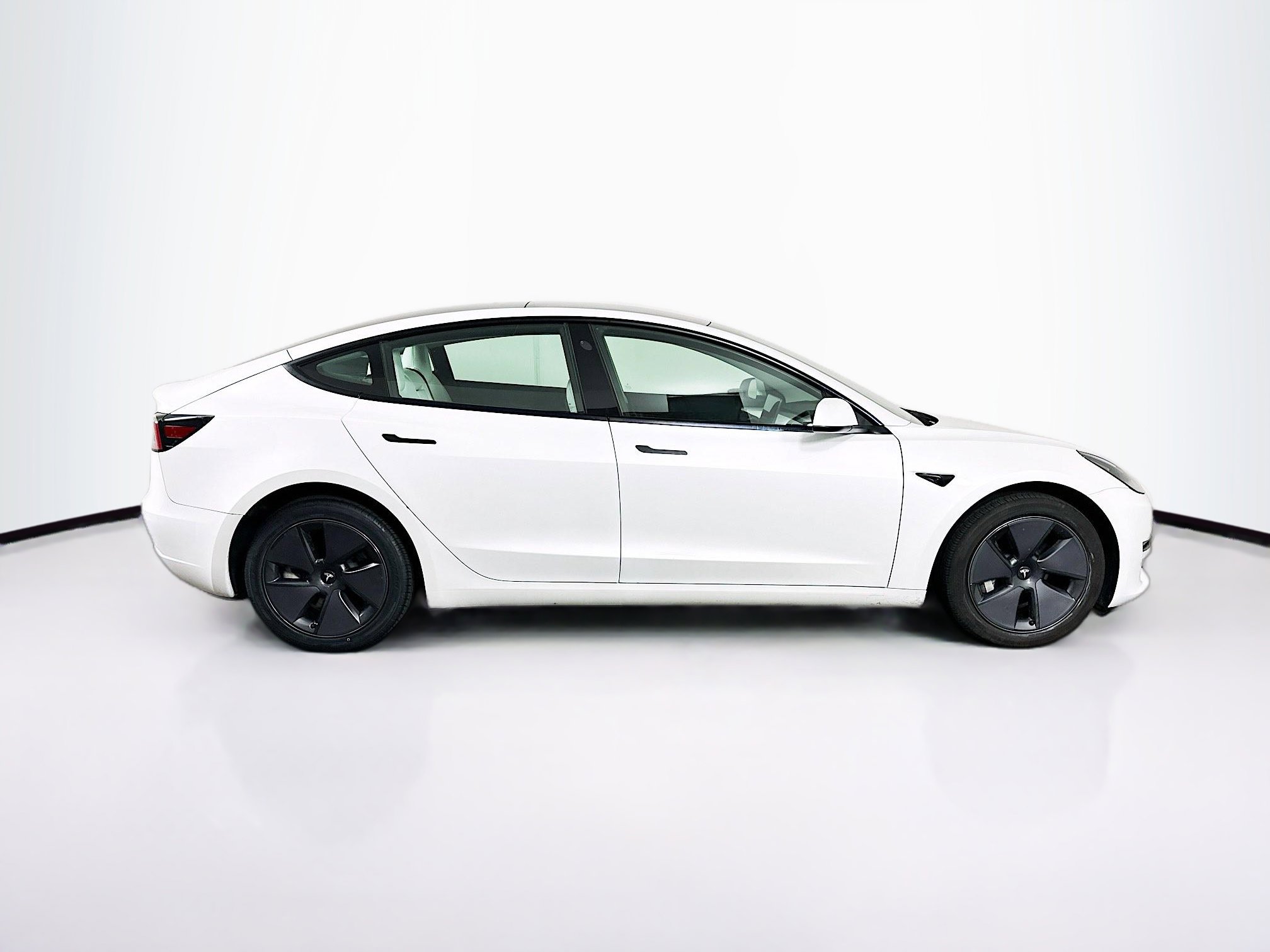 Used 2023 Tesla Model 3 Standard Range RWD image 10