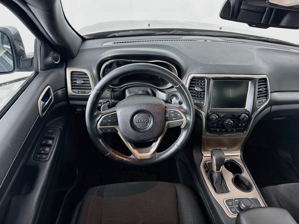 Used 2016 Jeep Grand Cherokee Laredo w/ Quick Order Package 23E AWD/4WD image 20