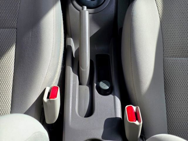 Used 2012 Nissan Versa SV image 22