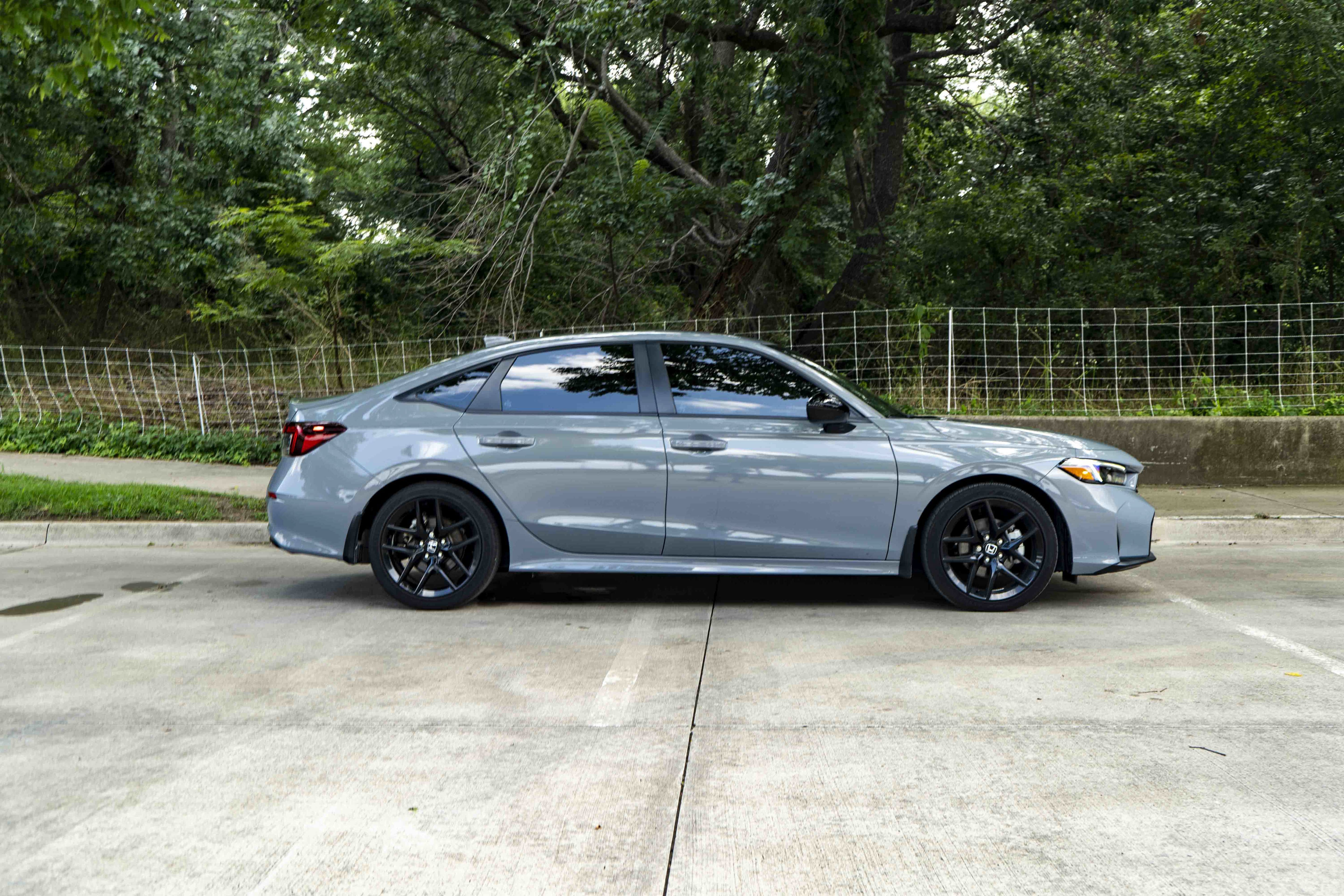 Certified 2025 Honda Civic FWD Hybrid Sedan image 10